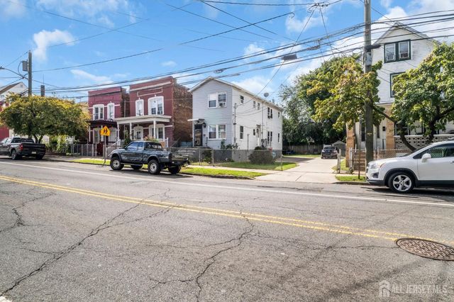 174 Suydam Street, New Brunswick, NJ 08901