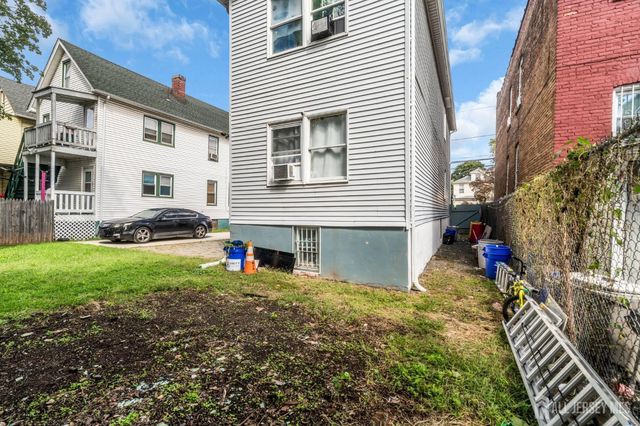 174 Suydam Street, New Brunswick, NJ 08901