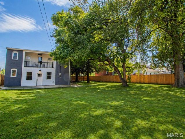 6901 Pennsylvania Avenue, St Louis, MO 63111