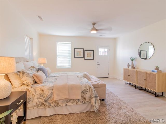 6901 Pennsylvania Avenue, St Louis, MO 63111