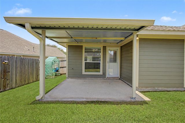 111 Enfield Court, Huntsville, TX 77320