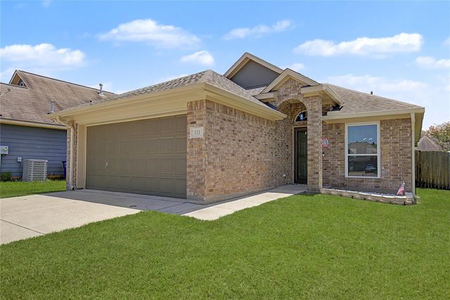 111 Enfield Court, Huntsville, TX 77320