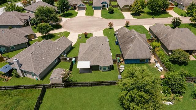 111 Enfield Court, Huntsville, TX 77320
