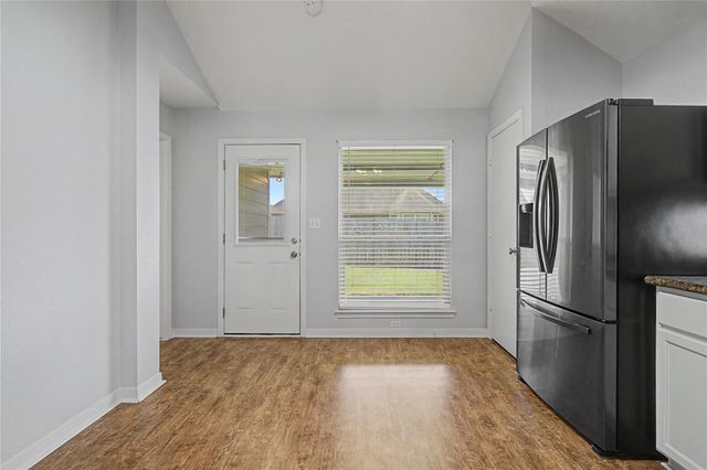 111 Enfield Court, Huntsville, TX 77320