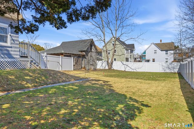 163 Willetts Avenue, New London, CT 06320