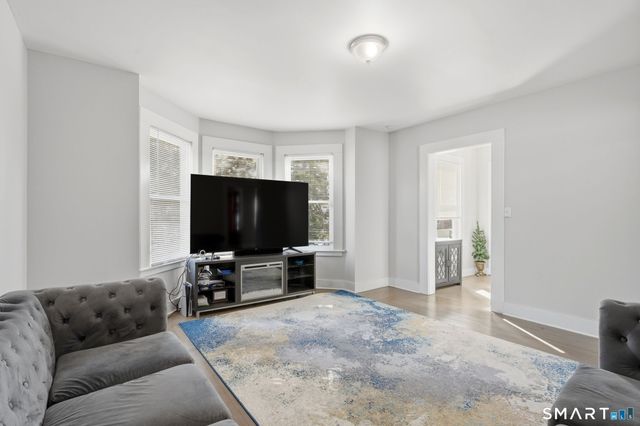 163 Willetts Avenue, New London, CT 06320