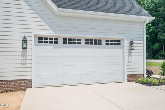 9453 Nc 42, Holly Springs, NC 27540