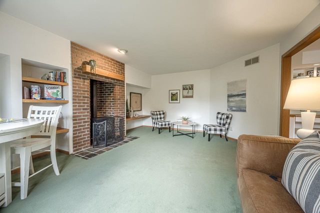 321 Sauk Creek Drive, Madison, WI 53717