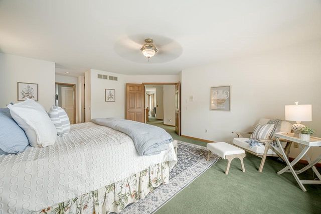 321 Sauk Creek Drive, Madison, WI 53717