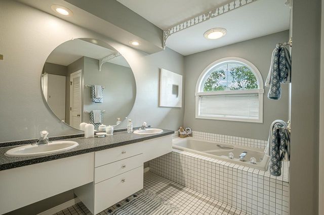 321 Sauk Creek Drive, Madison, WI 53717