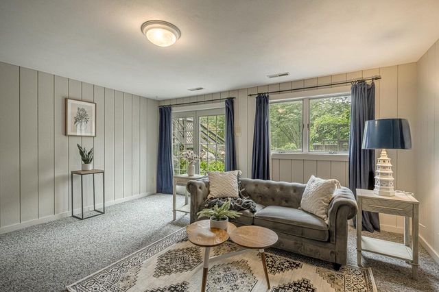 321 Sauk Creek Drive, Madison, WI 53717