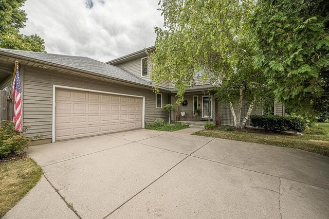 321 Sauk Creek Drive, Madison, WI 53717