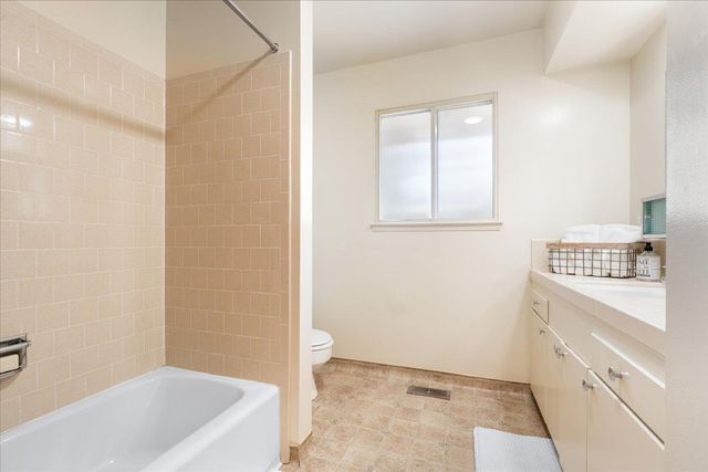 12586 Gayle Ln, Nevada City, CA 95959