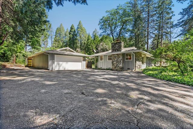 12586 Gayle Ln, Nevada City, CA 95959