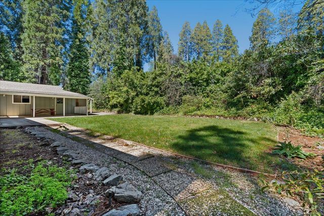 12586 Gayle Ln, Nevada City, CA 95959