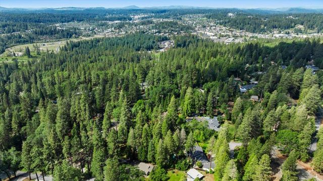 12586 Gayle Ln, Nevada City, CA 95959
