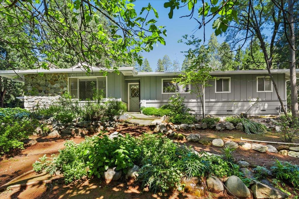 12586 Gayle Ln, Nevada City, CA 95959