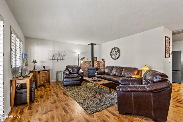 315 SANDIA Circle, Munds Park, AZ 86017