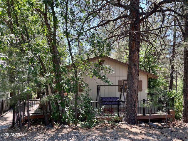 315 SANDIA Circle, Munds Park, AZ 86017