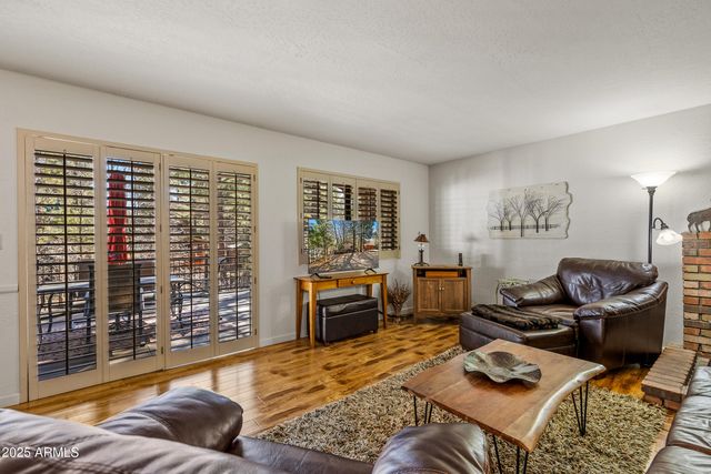 315 SANDIA Circle, Munds Park, AZ 86017