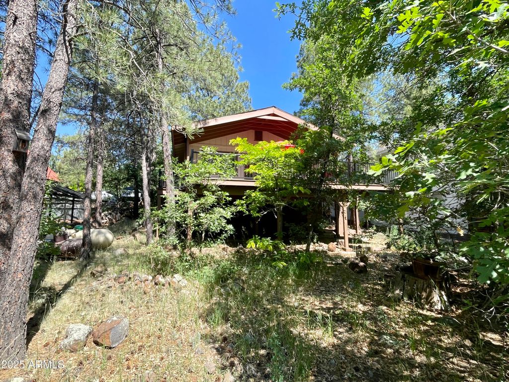 315 SANDIA Circle, Munds Park, AZ 86017