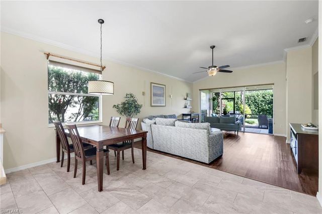 2095 Sagebrush CIR, Naples, FL 34120