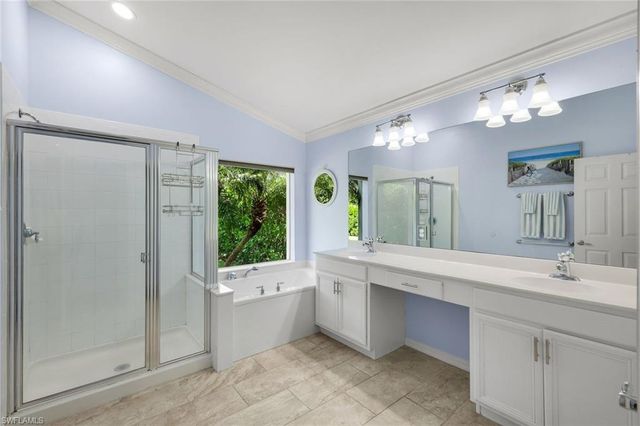 2095 Sagebrush CIR, Naples, FL 34120