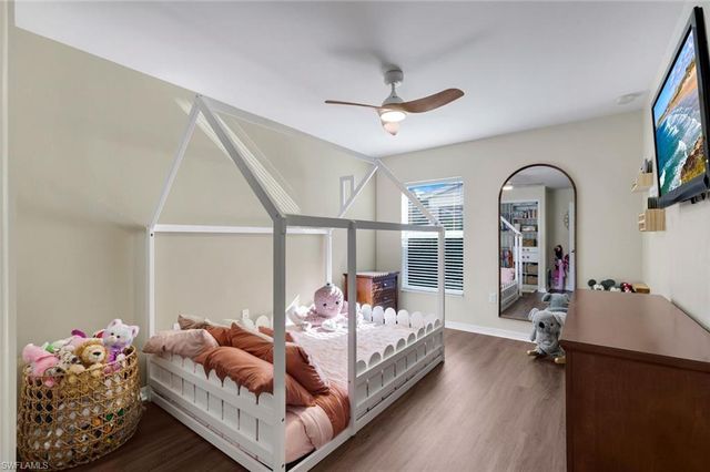 2095 Sagebrush CIR, Naples, FL 34120