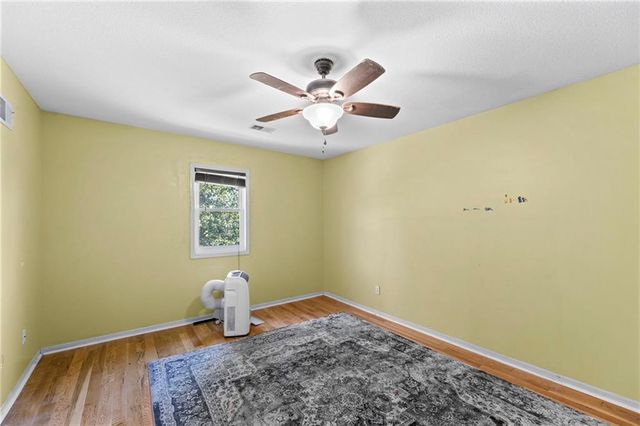 5253 W 215th Street, Bucyrus, KS 66013