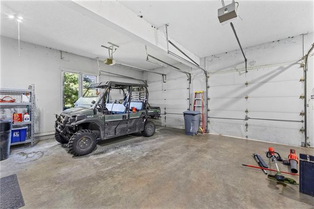 5253 W 215th Street, Bucyrus, KS 66013