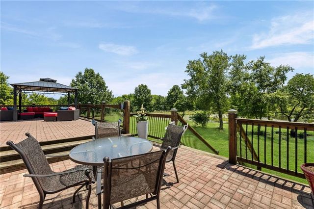 5253 W 215th Street, Bucyrus, KS 66013