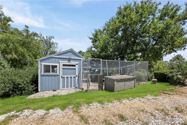 5253 W 215th Street, Bucyrus, KS 66013