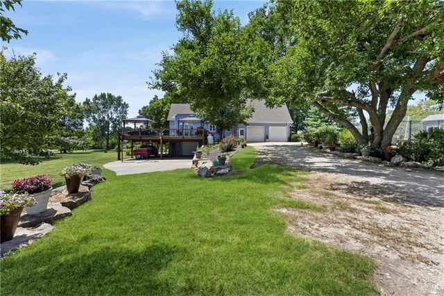 5253 W 215th Street, Bucyrus, KS 66013