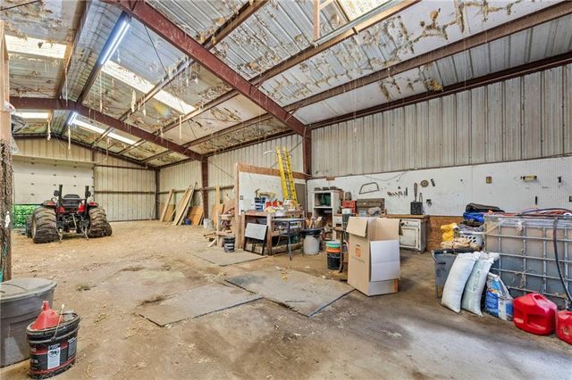 5253 W 215th Street, Bucyrus, KS 66013