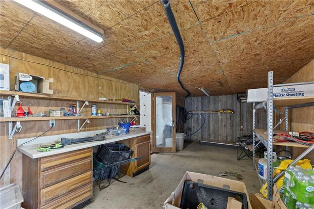 5253 W 215th Street, Bucyrus, KS 66013