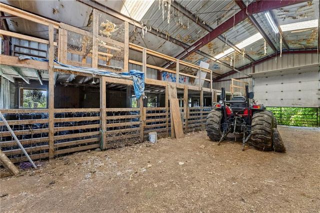 5253 W 215th Street, Bucyrus, KS 66013