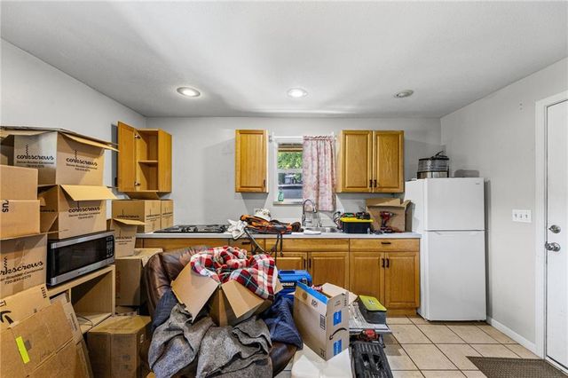 5253 W 215th Street, Bucyrus, KS 66013