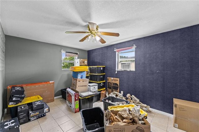 5253 W 215th Street, Bucyrus, KS 66013