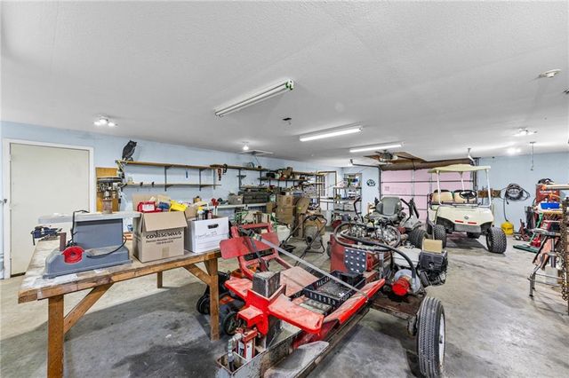 5253 W 215th Street, Bucyrus, KS 66013