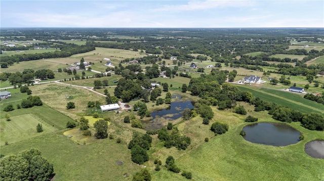 5253 W 215th Street, Bucyrus, KS 66013
