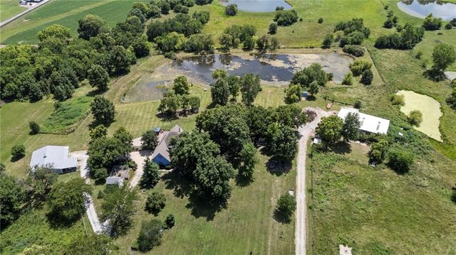 5253 W 215th Street, Bucyrus, KS 66013