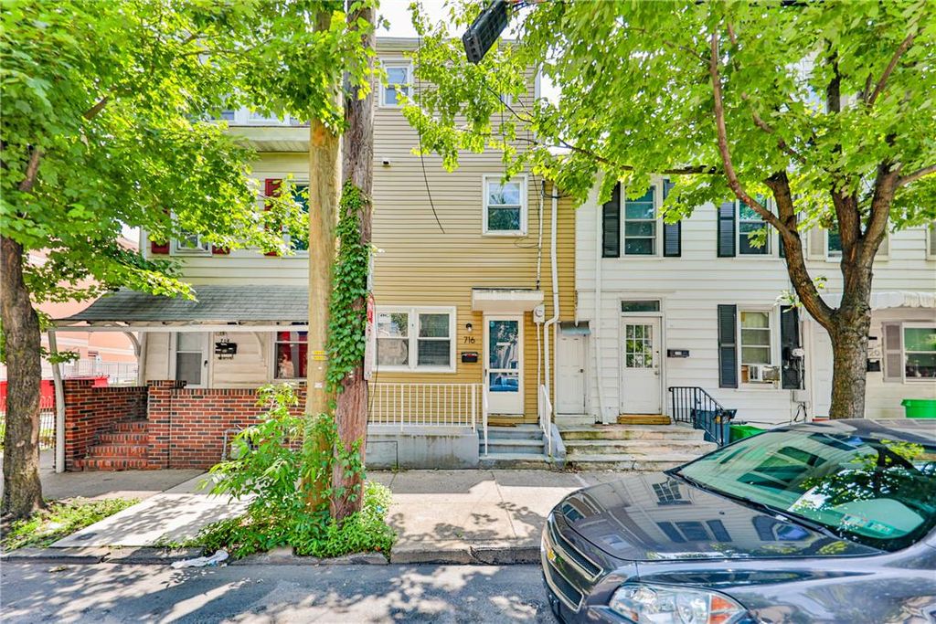 716 West Gordon Street, Allentown City, PA 18102