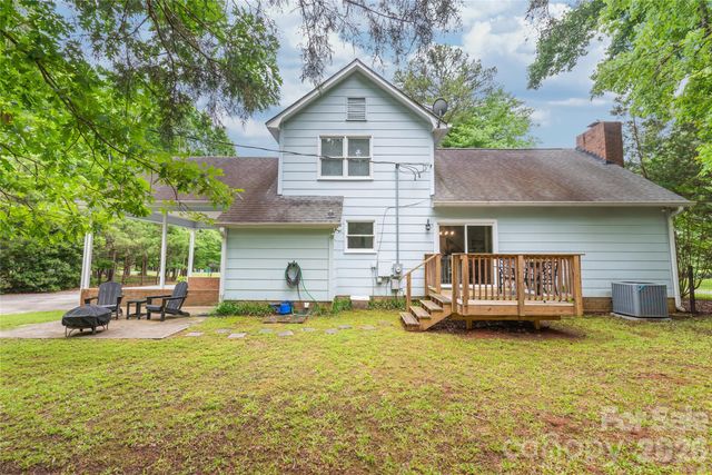 7012 Knotty Pine Road, Waxhaw, NC 28173