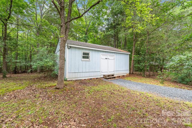 7012 Knotty Pine Road, Waxhaw, NC 28173