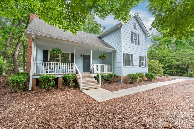 7012 Knotty Pine Road, Waxhaw, NC 28173