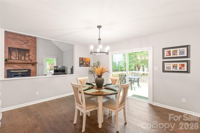 7012 Knotty Pine Road, Waxhaw, NC 28173
