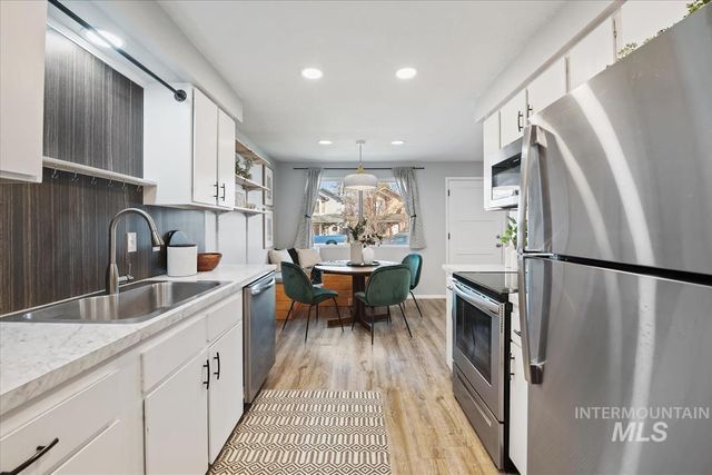 6417 W Everett St, Boise, ID 83704