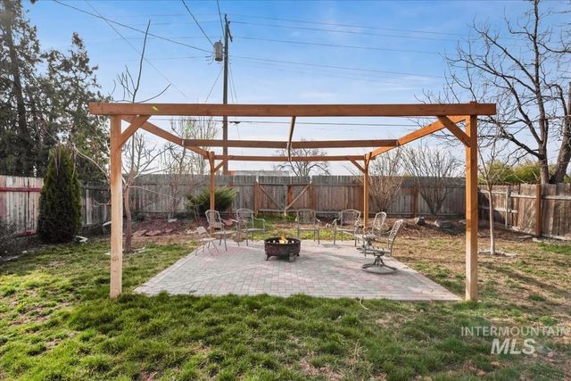 6417 W Everett St, Boise, ID 83704