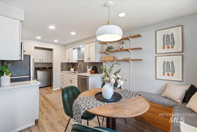 6417 W Everett St, Boise, ID 83704