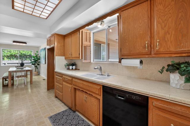 3149 Clairidge, Sacramento, CA 95821